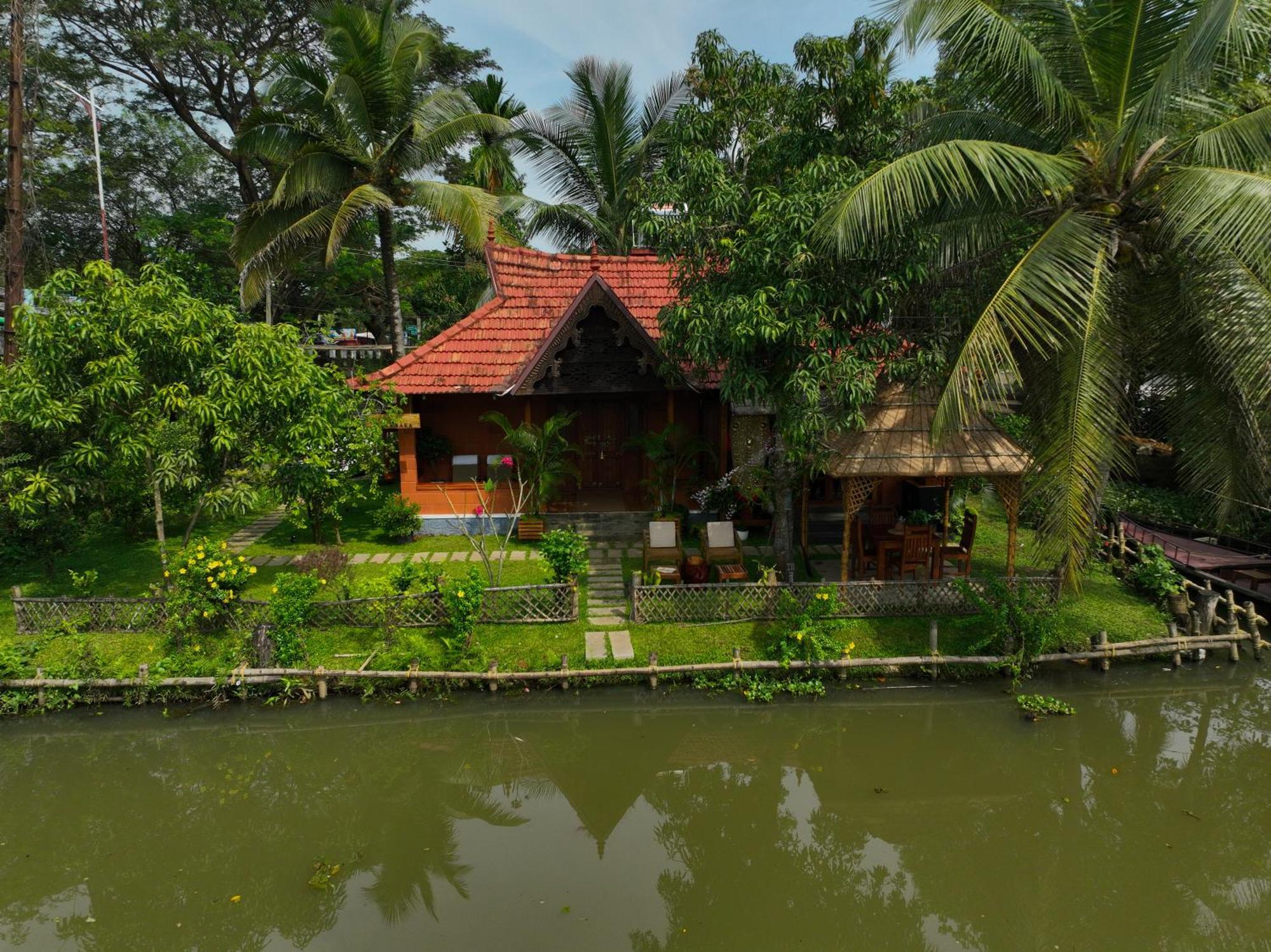Little Chembaka Guest House Kumarakom Luaran gambar
