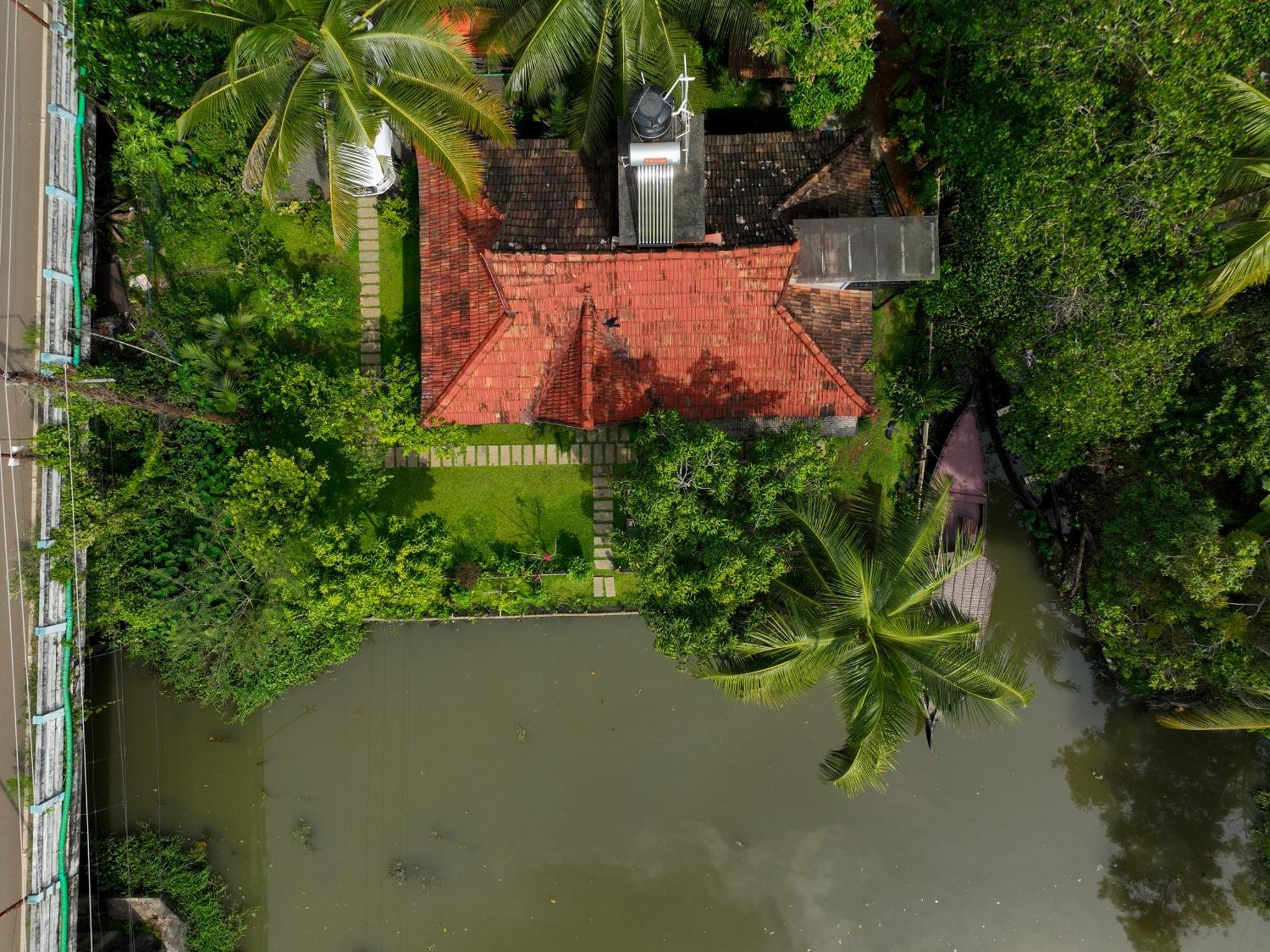 Little Chembaka Guest House Kumarakom Luaran gambar